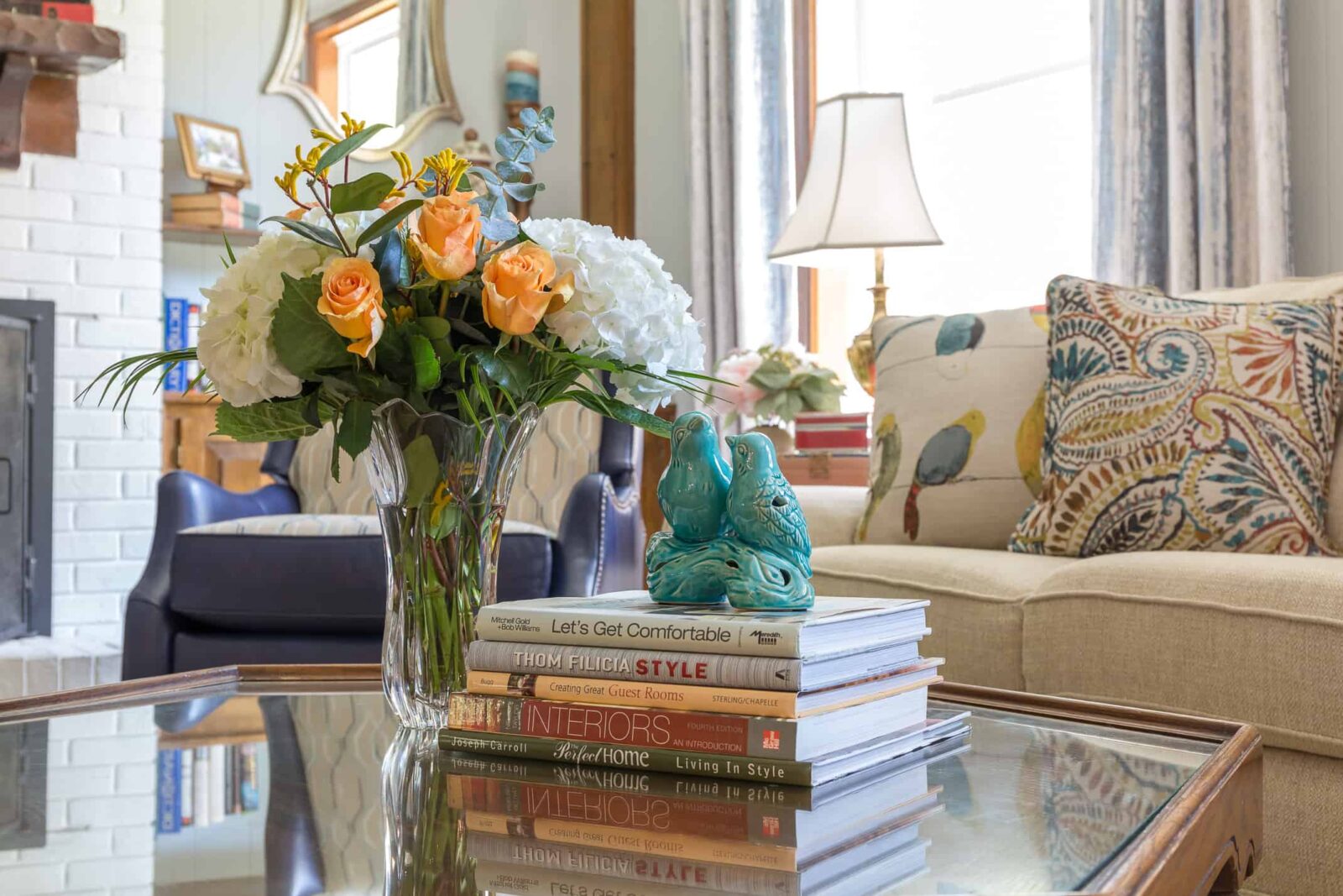 traditional design family room coffee table sofa bookshelves