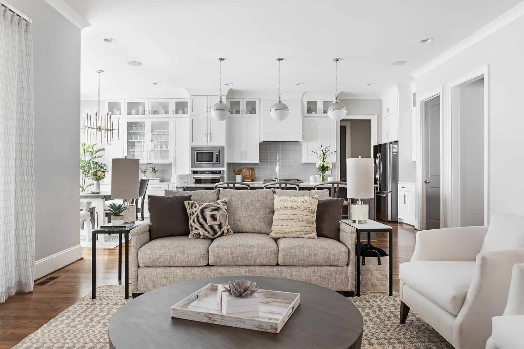 Open Space Living Area - LK Design: Home Interior Decorating, Interior