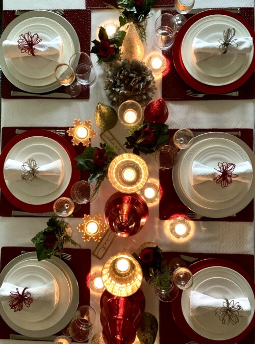 LK Design Christmas dining room table red white gold decor place settings snowflake candle
